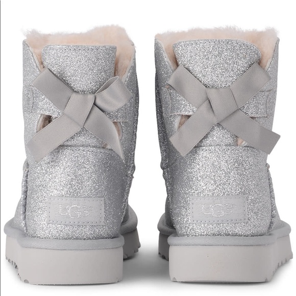 ‼️SOLD‼️ SILVER GLITTER UGG BOOTS BOW - Picture 2 of 8